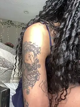 Snapshot of Shuggabutt chatting on 20, 2, 2026 Shuggabutt online show from 20, 2, 2026