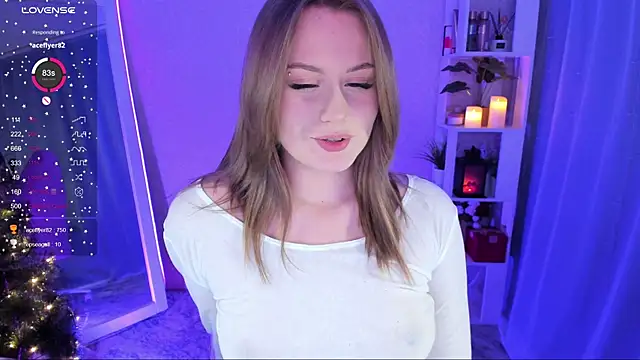 Snapshot of Honey_blonde chatting on 14, 1, 2025 Honey blonde online show from 14, 1, 2025