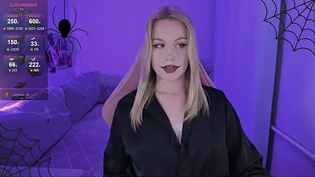 Snapshot of Honey_blonde chatting on 31, 10, 2025 Honey blonde online show from 31, 10, 2025