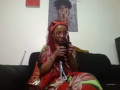 Snapshot of hoely_grail01 chatting on 14, 5, 2026 hoely grail01 online show from 14, 5, 2026