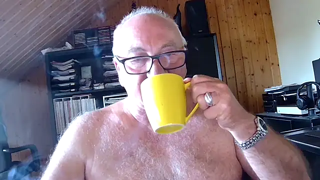 Snapshot of biggandybig chatting on 27, 4, 2026 biggandybig online show from 27, 4, 2026