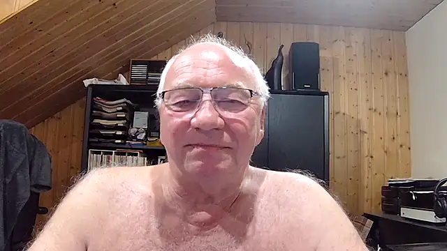 Snapshot of biggandybig chatting on 30, 4, 2026 biggandybig online show from 30, 4, 2026