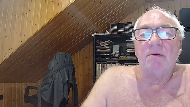 Snapshot of biggandybig chatting on 17, 5, 2026 biggandybig online show from 17, 5, 2026