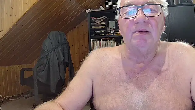 Snapshot of biggandybig chatting on 18, 5, 2026 biggandybig online show from 18, 5, 2026