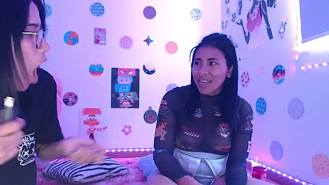 Snapshot of Yaumiko chatting on 10, 3, 2025 Yaumiko online show from 10, 3, 2025