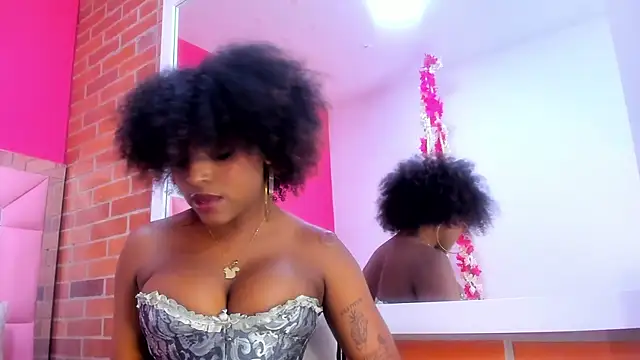 Snapshot of malu_horny_69 chatting on 5, 3, 2025 malu horny 69 online show from 5, 3, 2025