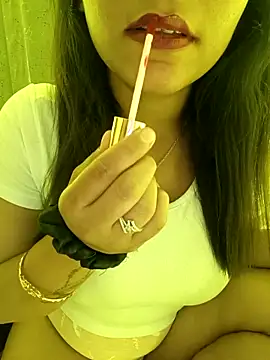 Divya girl online show from 5, 3, 2025