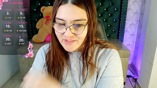 Snapshot of conniejames_m chatting on 15, 6, 2026 conniejames m online show from 15, 6, 2026