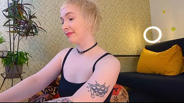 EmmyAmbros online show from 16, 2, 2025