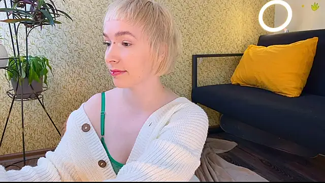 EmmyAmbros online show from 17, 2, 2025