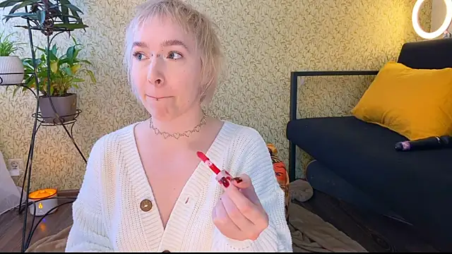 EmmyAmbros online show from 10, 3, 2025