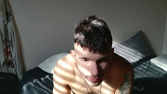 Snapshot of JackDesFeux chatting on 28, 2, 2025 JackDesFeux online show from 28, 2, 2025