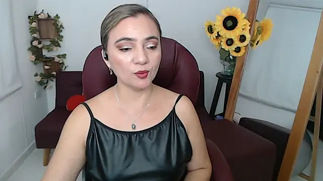 Snapshot of ana_milf chatting on 16, 6, 2026 ana milf online show from 16, 6, 2026