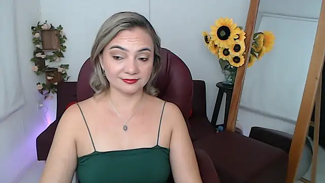 Snapshot of ana_milf chatting on 23, 6, 2026 ana milf online show from 23, 6, 2026