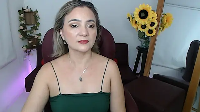Snapshot of ana_milf chatting on 6, 7, 2026 ana milf online show from 6, 7, 2026