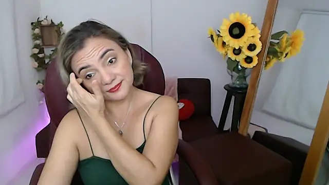 Snapshot of ana_milf chatting on 13, 7, 2026 ana milf online show from 13, 7, 2026