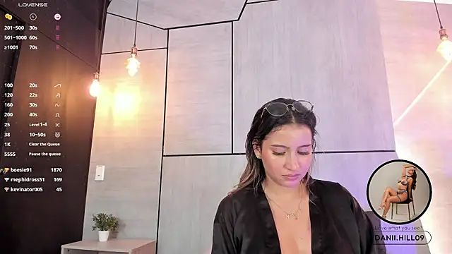 Snapshot of danii_hill_ chatting on 13, 12, 2024 danii hill online show from 13, 12, 2024
