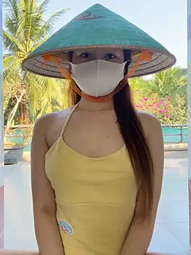 BabyThree  online show from 4, 3, 2026