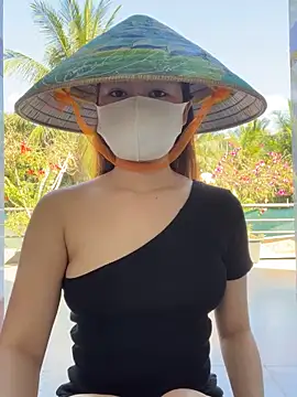 BabyThree  online show from 22, 3, 2026