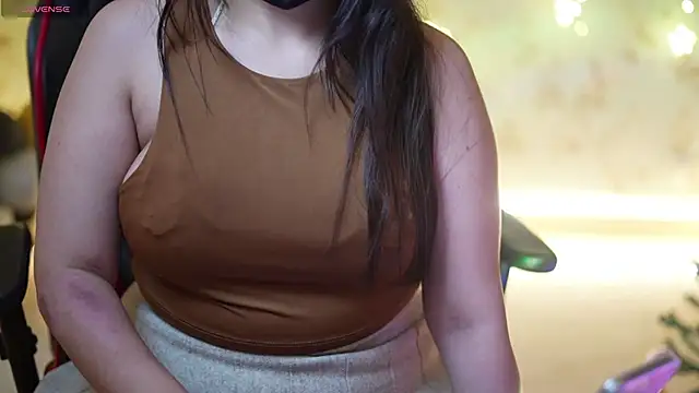 Snapshot of only_aleesha chatting on 27, 12, 2024 only aleesha online show from 27, 12, 2024