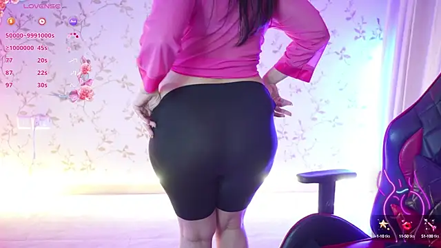 Snapshot of only_aleesha chatting on 1, 3, 2025 only aleesha online show from 1, 3, 2025