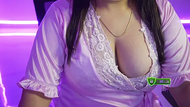 Snapshot of only_aleesha chatting on 17, 10, 2025 only aleesha online show from 17, 10, 2025