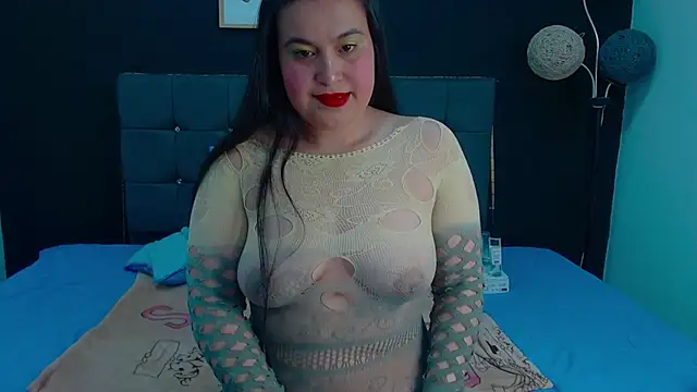 mia xx1 online show from 6, 10, 2025