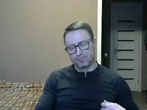 Snapshot of HarrySnake chatting on 24, 12, 2024 HarrySnake online show from 24, 12, 2024