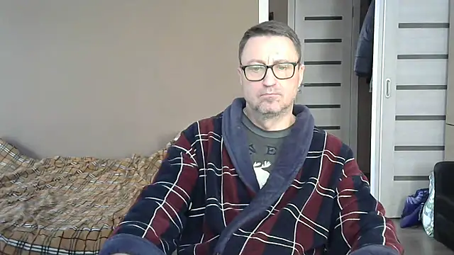 Snapshot of HarrySnake chatting on 28, 2, 2025 HarrySnake online show from 28, 2, 2025