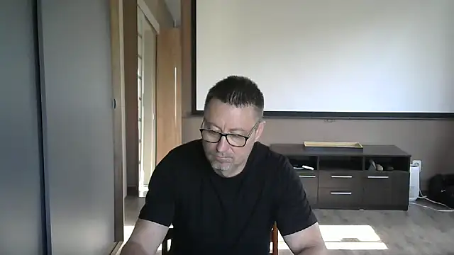 Snapshot of HarrySnake chatting on 1, 10, 2025 HarrySnake online show from 1, 10, 2025