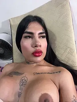 Snapshot of saragill323 chatting on 24, 1, 2025 saragill323 online show from 24, 1, 2025