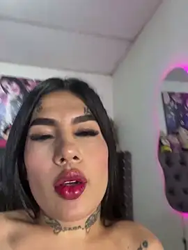 Snapshot of saragill323 chatting on 4, 3, 2025 saragill323 online show from 4, 3, 2025