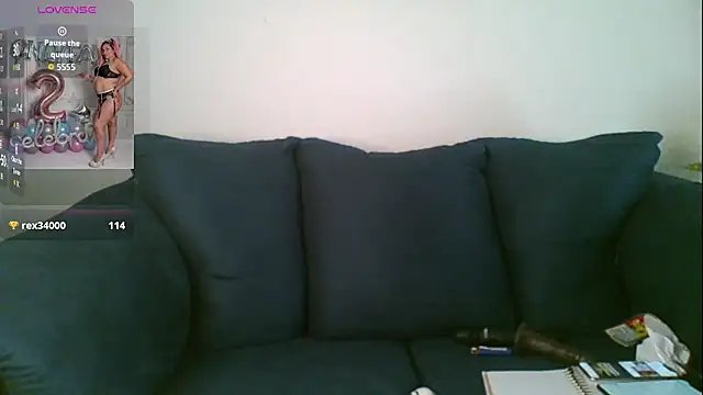 ladycreamypr2 online show from 11, 3, 2026