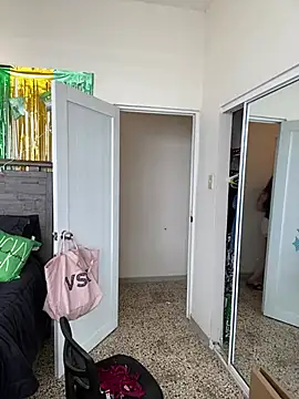 ladycreamypr2 online show from 21, 3, 2026