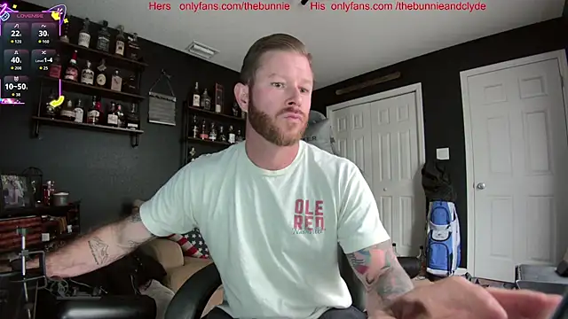 Snapshot of chillinthemosttt chatting on 28, 10, 2025 chillinthemosttt online show from 28, 10, 2025