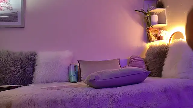 KatBigBum online show from 26, 2, 2025