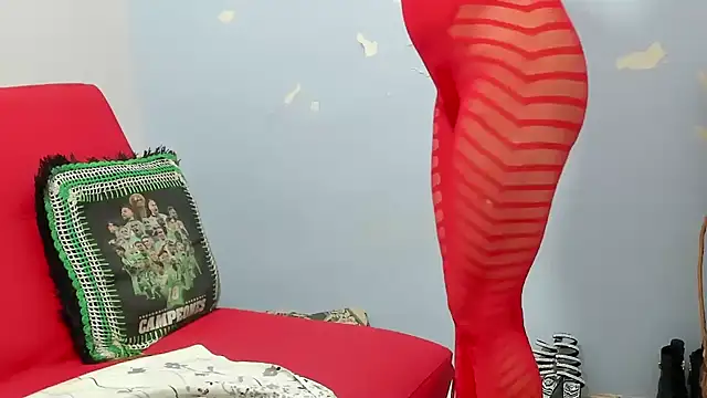 Latin Mature975 online show from 13, 11, 2025