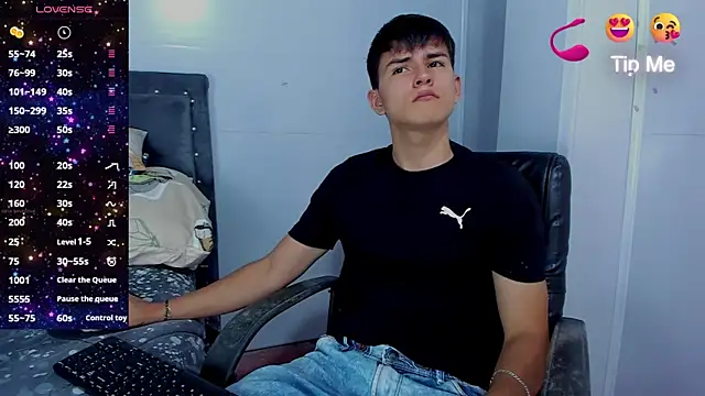 Jacobb Lee online show from 8, 9, 2025