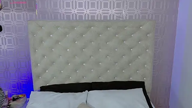 Snapshot of Sara_Desire chatting on 21, 9, 2025 Sara Desire online show from 21, 9, 2025