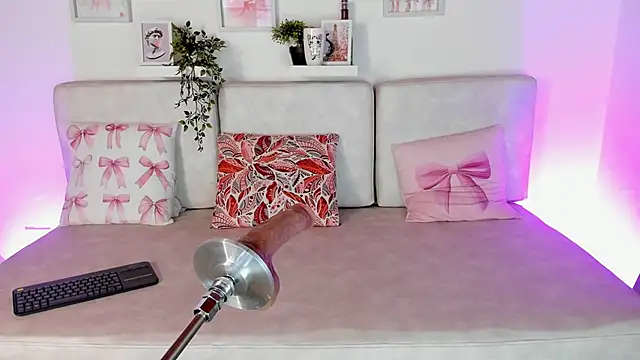 Malka Burning online show from 1, 3, 2025