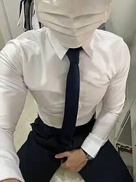 harrylouis1357 online show from 6, 1, 2025