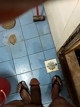 Snapshot of cenyon124 chatting on 16, 10, 2025 cenyon124 online show from 16, 10, 2025