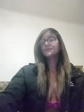 Snapshot of karmicQueen669 chatting on 14, 5, 2026 karmicQueen669 online show from 14, 5, 2026