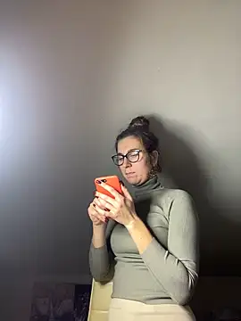 Snapshot of ur_pleasure_ chatting on 10, 12, 2024 ur pleasure online show from 10, 12, 2024