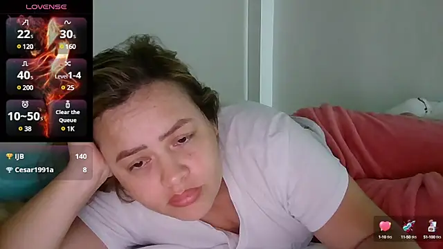 Snapshot of saramartinez1000 chatting on 6, 3, 2025 saramartinez1000 online show from 6, 3, 2025