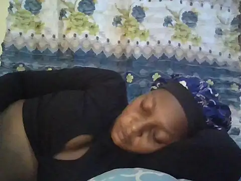 Midnight Clique  online show from 1, 11, 2025