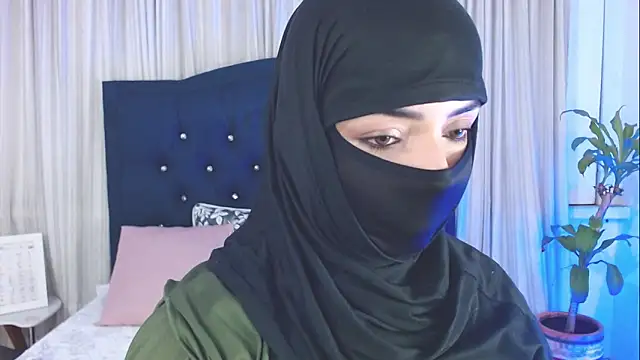 Uzra hayed online show from 4, 12, 2025