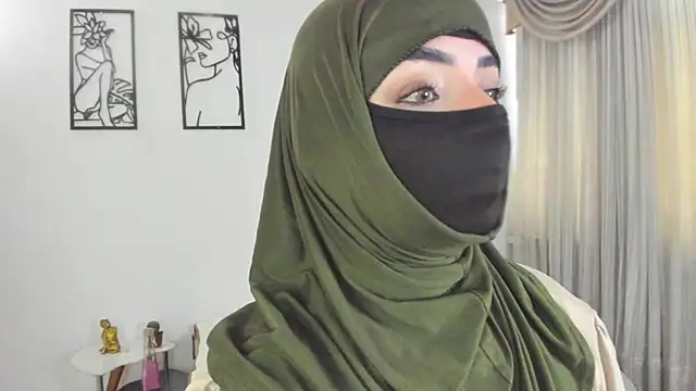 Snapshot of Uzra_hayed chatting on 28, 7, 2026 Uzra hayed online show from 28, 7, 2026