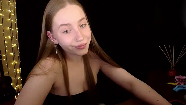 Snapshot of SindiWatsoon chatting on 18, 6, 2026 SindiWatsoon online show from 18, 6, 2026