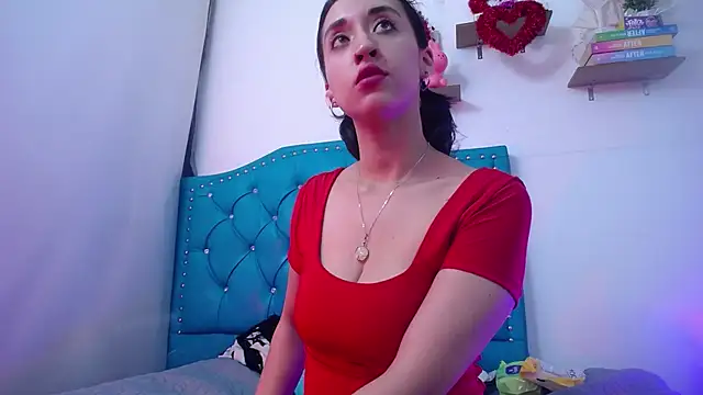 Snapshot of luly_pink chatting on 15, 12, 2024 luly pink online show from 15, 12, 2024